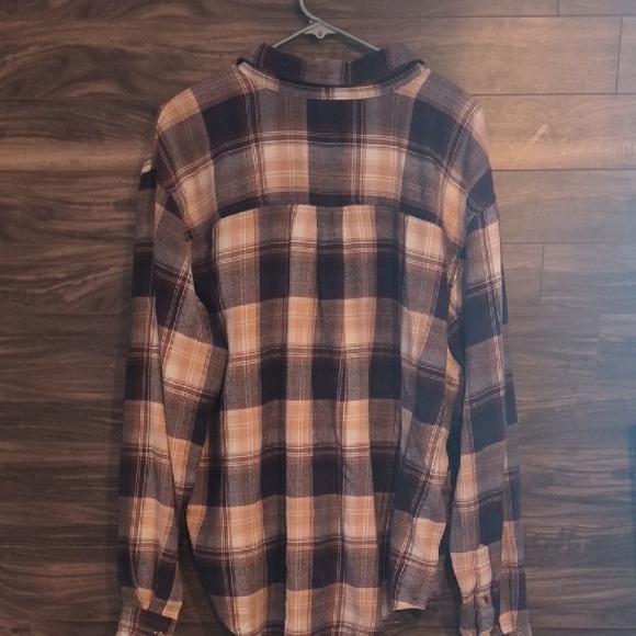 Woolrich Men’s XL Plaid Flannel Shirt 100% Cotton Brown Tan Blue - Picture 9 of 13